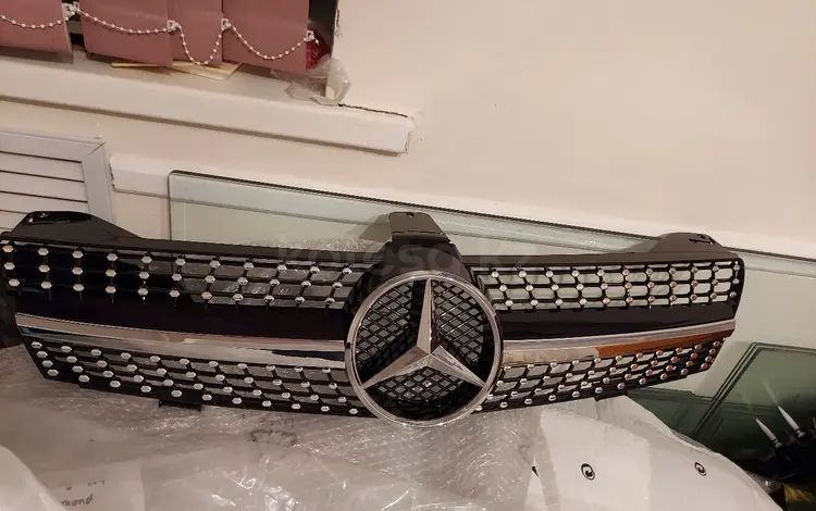 Решётка радиатора diamond на W219 Mercedes за 100 000 тг. в Астана