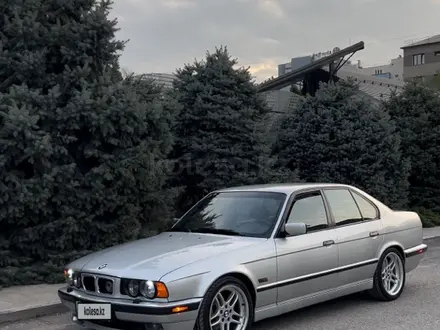 BMW 525 1994 года за 4 200 000 тг. в Шымкент