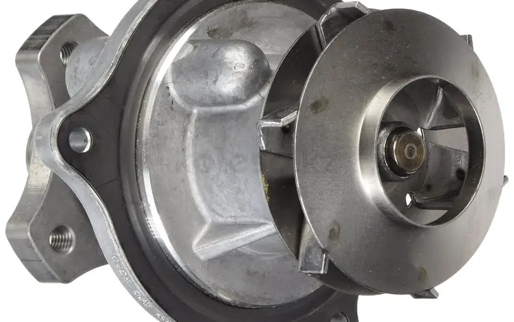 Помпа Hummer H3 за 22 000 тг. в Алматы