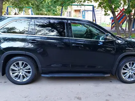 Toyota Highlander 2015 года за 18 700 000 тг. в Усть-Каменогорск – фото 5