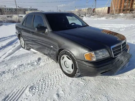 Mercedes-Benz C 200 1996 года за 2 000 000 тг. в Астана