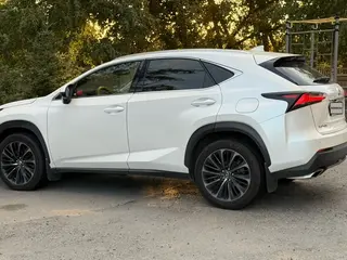 Lexus NX 200t