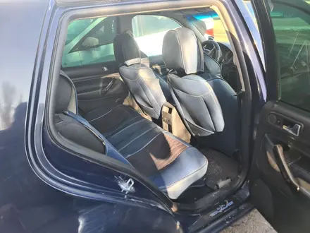 Volkswagen Golf 2001 года за 1 800 000 тг. в Алматы – фото 12