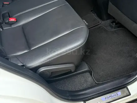Toyota RAV4 2014 года за 12 500 000 тг. в Алматы – фото 29