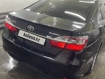 Toyota Camry 2014 годаүшін11 000 000 тг. в Риддер – фото 3