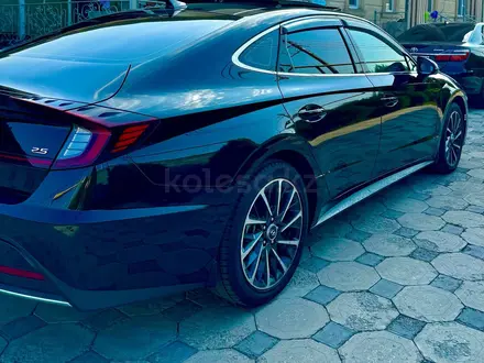 Hyundai Sonata 2022 года за 13 400 000 тг. в Алматы – фото 5