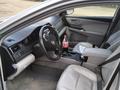 Toyota Camry 2016 года за 5 500 000 тг. в Уральск – фото 2