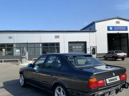 BMW 525 1993 года за 1 750 000 тг. в Уральск – фото 5