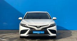 Toyota Camry 2021 годаfor13 680 000 тг. в Алматы – фото 2