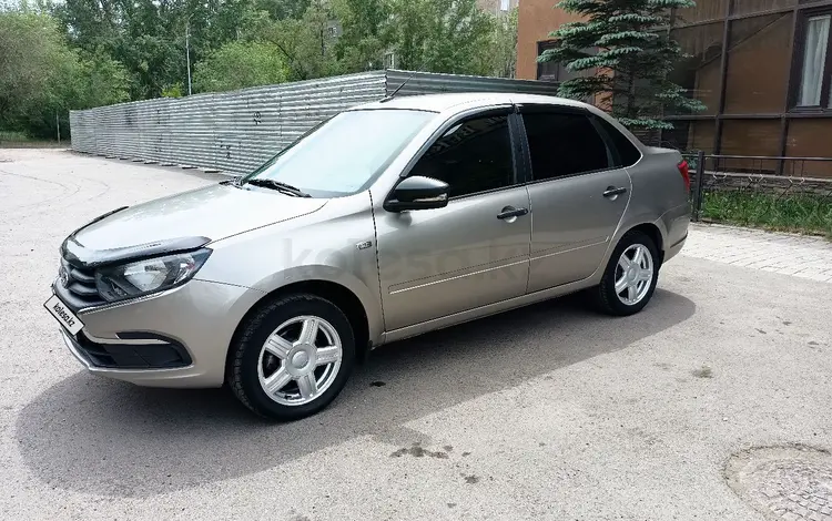 ВАЗ (Lada) Granta 2190 2020 годаүшін3 700 000 тг. в Караганда