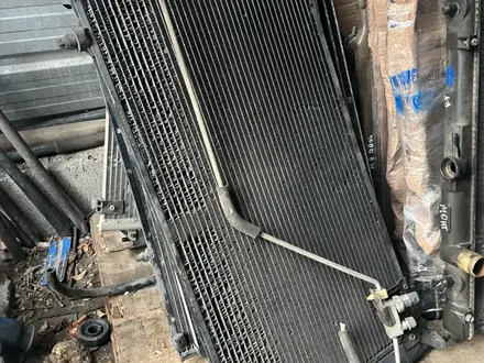 Lexus ES300 Радиатор охлаждения, кондиционера и дифузор. за 30 000 тг. в Алматы – фото 6