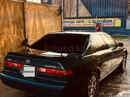Toyota Camry 1997 года за 2 400 000 тг. в Алматы – фото 12