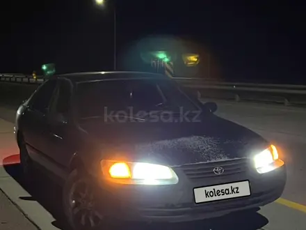 Toyota Camry 1997 года за 2 400 000 тг. в Алматы – фото 5