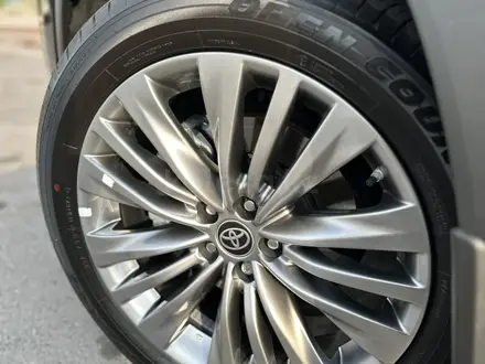 Toyota Highlander 2023 года за 35 000 000 тг. в Алматы – фото 8
