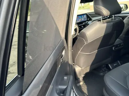 Toyota Highlander 2023 года за 35 000 000 тг. в Алматы – фото 22