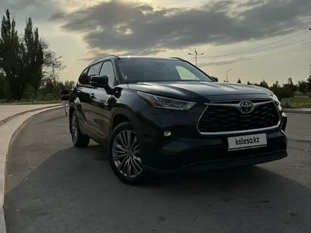 Toyota Highlander 2023 года за 35 000 000 тг. в Алматы – фото 9