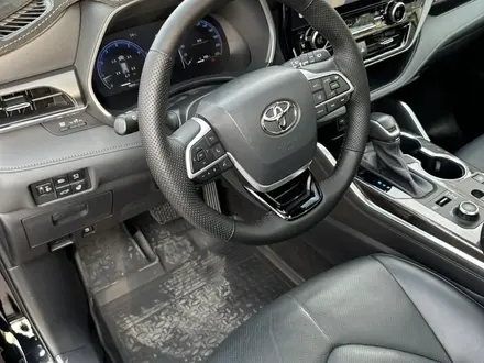 Toyota Highlander 2023 года за 35 000 000 тг. в Алматы – фото 4