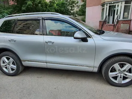 Volkswagen Touareg 2012 года за 8 900 000 тг. в Алматы – фото 5