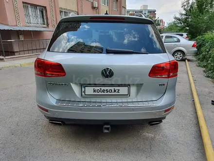 Volkswagen Touareg 2012 года за 8 900 000 тг. в Алматы – фото 7