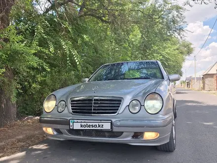 Mercedes-Benz E 240 1999 года за 2 750 000 тг. в Шымкент