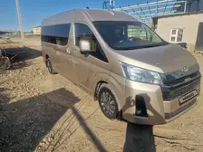 Toyota HiAce, 2022