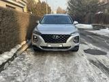 Hyundai Santa Fe 2019 годаfor11 500 000 тг. в Алматы – фото 4