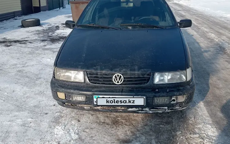 Volkswagen Passat 1994 года за 1 300 000 тг. в Караганда