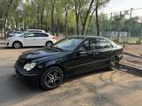 Mercedes-Benz C 240 2003 годаүшін2 000 000 тг. в Тараз