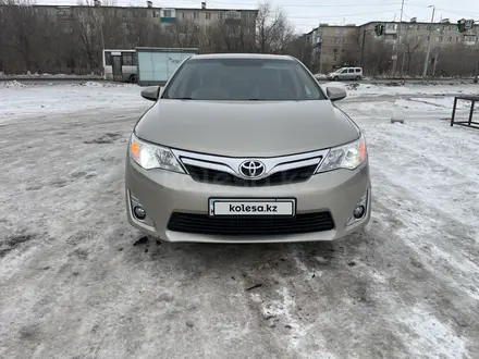 Toyota Camry 2013 года за 6 900 000 тг. в Актобе – фото 4