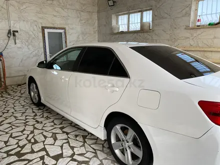 Toyota Camry 2013 года за 5 200 000 тг. в Кульсары – фото 5