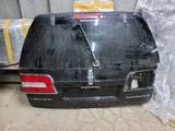 Lincoln navigator задняя дверь за 200 000 тг. в Алматы