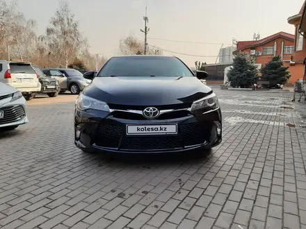 Toyota Camry 2016 года за 10 000 000 тг. в Алматы – фото 15
