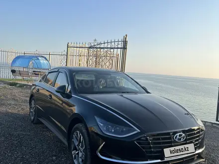 Hyundai Sonata 2022 года за 13 500 000 тг. в Актау