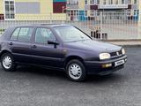 Volkswagen Golf 1993 годаүшін1 150 000 тг. в Тараз