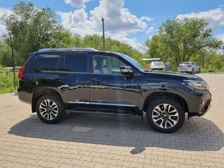 Toyota Land Cruiser Prado 2022 года за 30 500 000 тг. в Уральск – фото 2