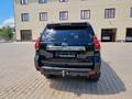 Toyota Land Cruiser Prado 2022 года за 33 000 000 тг. в Уральск – фото 4