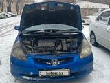 Honda Fit 2005 годаүшін2 200 000 тг. в Астана