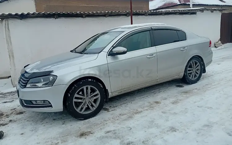 Volkswagen Passat 2012 годаfor4 000 000 тг. в Шымкент