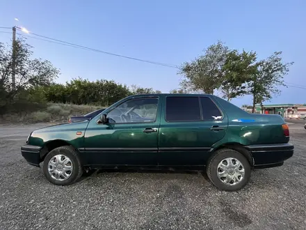 Volkswagen Vento 1994 года за 1 000 000 тг. в Семей – фото 7