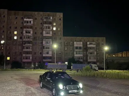 Mercedes-Benz E 200 1996 года за 2 300 000 тг. в Караганда – фото 24