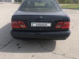 Mercedes-Benz E 230 1996 годаүшін2 100 000 тг. в Караганда – фото 5