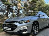 Chevrolet Malibu 2020 года за 9 200 000 тг. в Алматы – фото 2