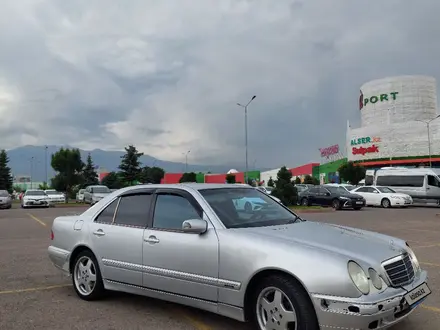 Mercedes-Benz E 430 2001 года за 4 300 000 тг. в Алматы – фото 3