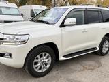 Toyota Land Cruiser 2019 года за 34 900 000 тг. в Караганда – фото 2