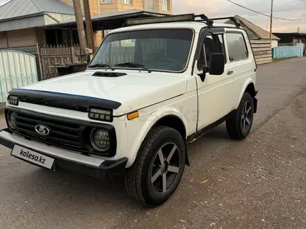 ВАЗ (Lada) Lada 2121 1995 года за 1 500 000 тг. в Шу – фото 2