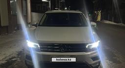 Volkswagen Tiguan 2017 года за 12 500 000 тг. в Уральск – фото 4