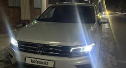 Volkswagen Tiguan 2017 года за 12 500 000 тг. в Уральск – фото 2