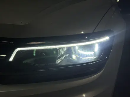 Volkswagen Tiguan 2017 года за 12 500 000 тг. в Уральск – фото 5