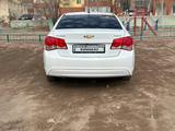 Chevrolet Cruze 2013 годаfor4 500 000 тг. в Караганда – фото 2