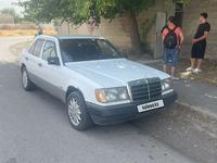 Mercedes-Benz E 200 1988 годаfor650 000 тг. в Шымкент